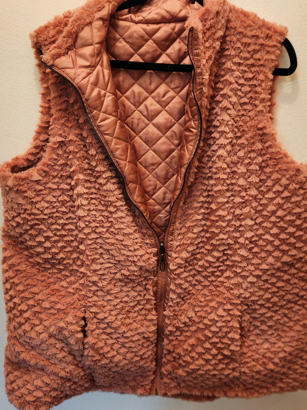 Women's Cozy Faux-Sherpa Vest - Dusty Rose